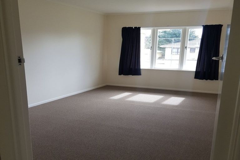 Photo of property in 6 View Road, Papakura, 2110