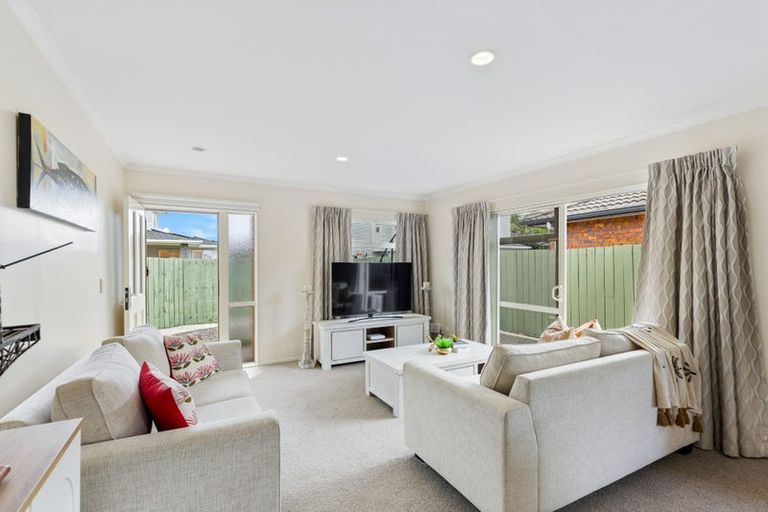 Photo of property in 11a Riverside Road, Orewa, 0931