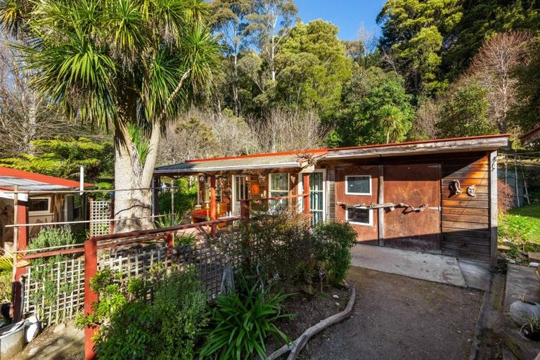 Photo of property in 810a Queen Charlotte Drive, Havelock, 7281