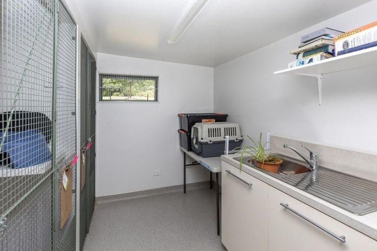 Photo of property in 69 Avoca Valley Road, Heathcote Valley, Christchurch, 8022