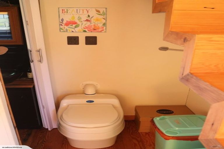 Photo of property in 12 Tokongawa Drive, Kaiteriteri, Motueka, 7197