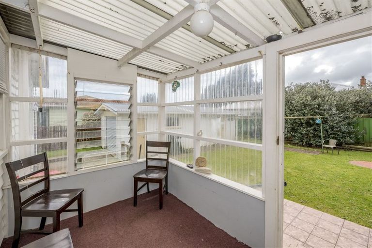 Photo of property in 28 Elizabeth Street, Levin, 5510