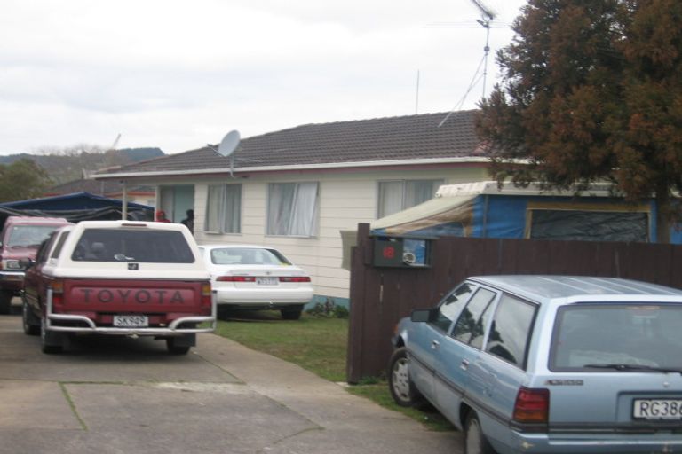 Photo of property in 18 Lipton Grove, Opaheke, Papakura, 2113