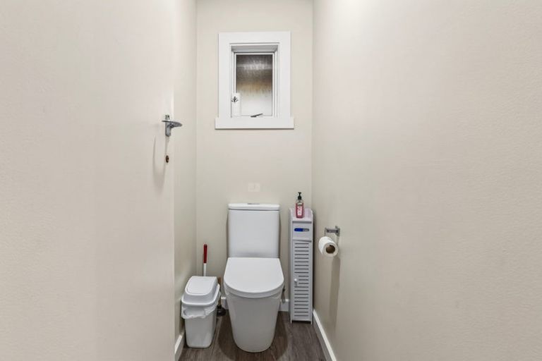 Photo of property in 43 Daniels Road, Redwood, Christchurch, 8051