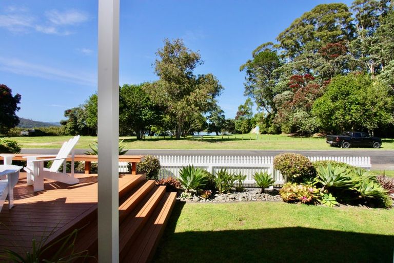 Photo of property in 83 Robinson Road, Whitianga, 3510