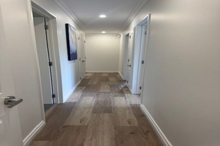 Photo of property in 34 Franshell Crescent, East Tamaki, Auckland, 2013