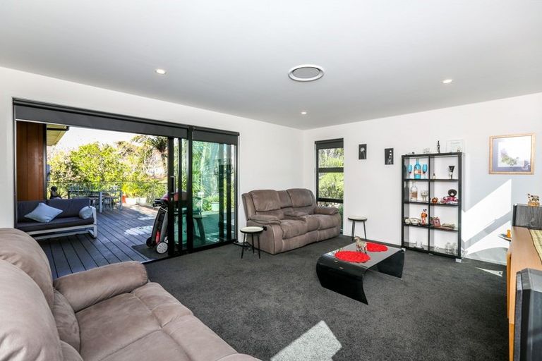 Photo of property in 12 Mackillop Way, Brooklands, New Plymouth, 4310