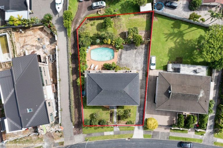 Photo of property in 114 Bramley Drive, Farm Cove, Auckland, 2012