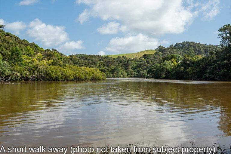 Photo of property in 28 Wilson Road, Haruru, 0204