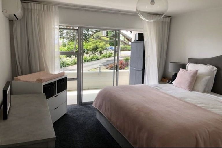 Photo of property in 1/34 Uxbridge Road, Mellons Bay, Auckland, 2014