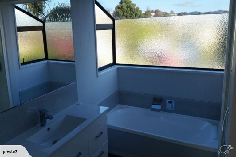 Photo of property in 21 Philomel Crest, Welcome Bay, Tauranga, 3112