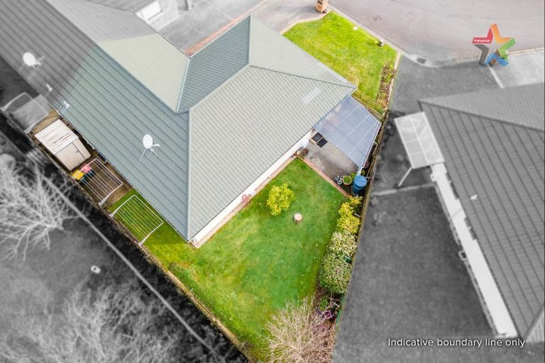 Photo of property in 10 Woodland Mews, Wainuiomata, Lower Hutt, 5014