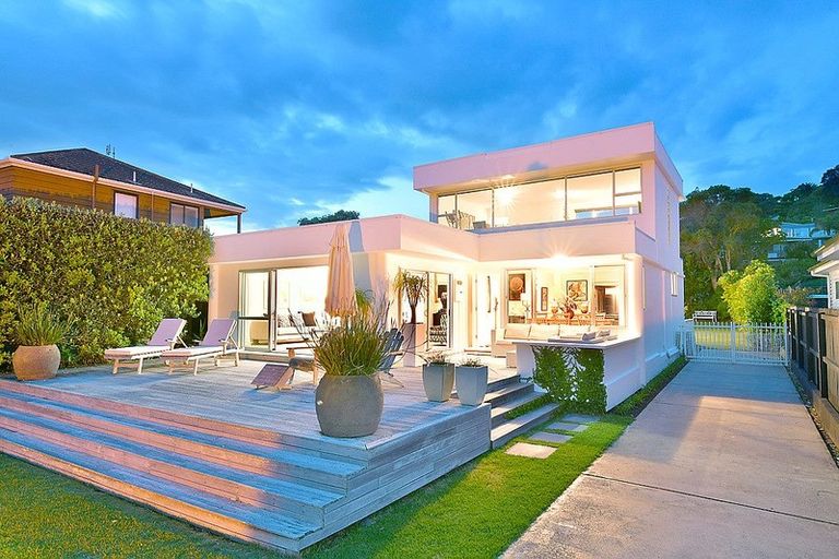 Photo of property in 46 Matakatia Parade, Matakatia, Whangaparaoa, 0930