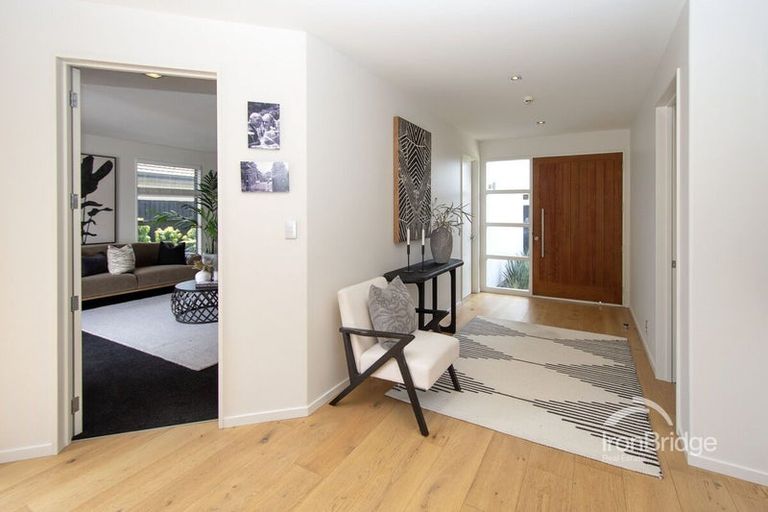 Photo of property in 14 Papaumu Green, Parklands, Christchurch, 8083