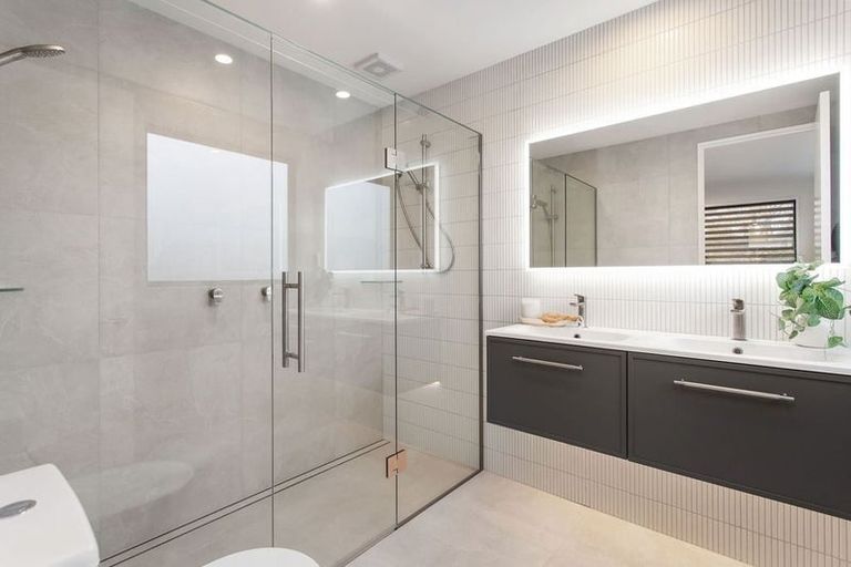 Photo of property in 17b Kirkwood Avenue, Upper Riccarton, Christchurch, 8041