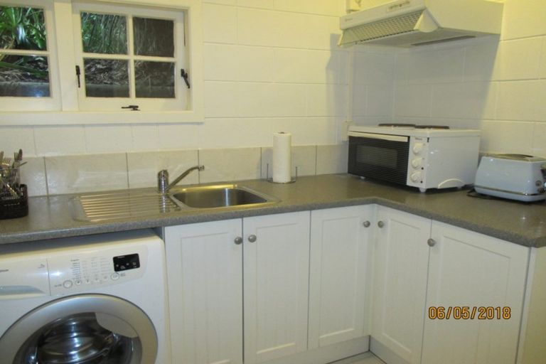 Photo of property in 23 Selwyn Road, Cockle Bay, Auckland, 2014