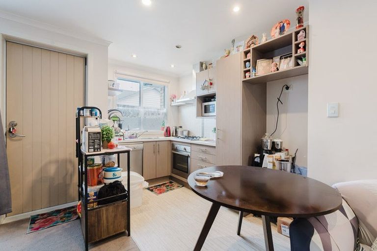 Photo of property in 8b Pitt Street, Frankton, Hamilton, 3204