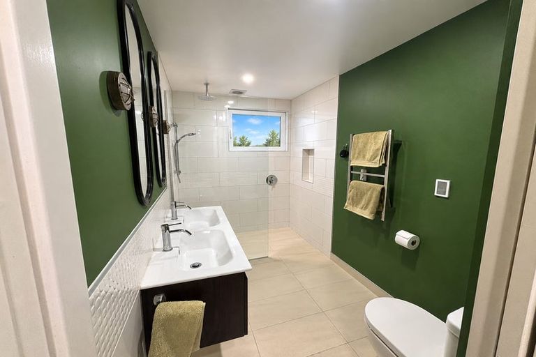 Photo of property in 8 Randolph Terrace, Lyttelton, 8082