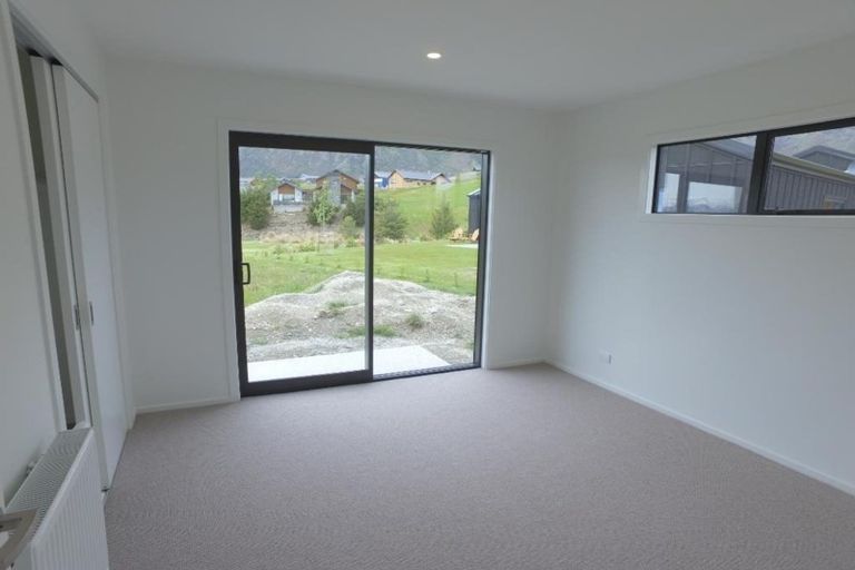 Photo of property in 4 Polperro Court, Jacks Point, Queenstown, 9371