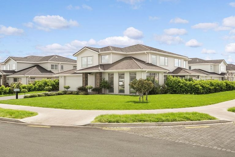 Photo of property in 8 Allium Avenue, Karaka, Papakura, 2113