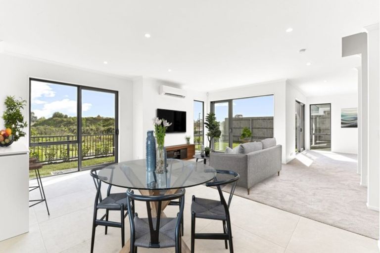 Photo of property in 15 Kainga Lane, Whenuapai, Auckland, 0618