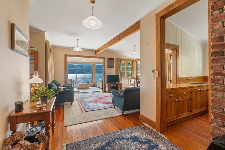 Photo of property in 1 Howard Street, Macandrew Bay, Dunedin, 9014
