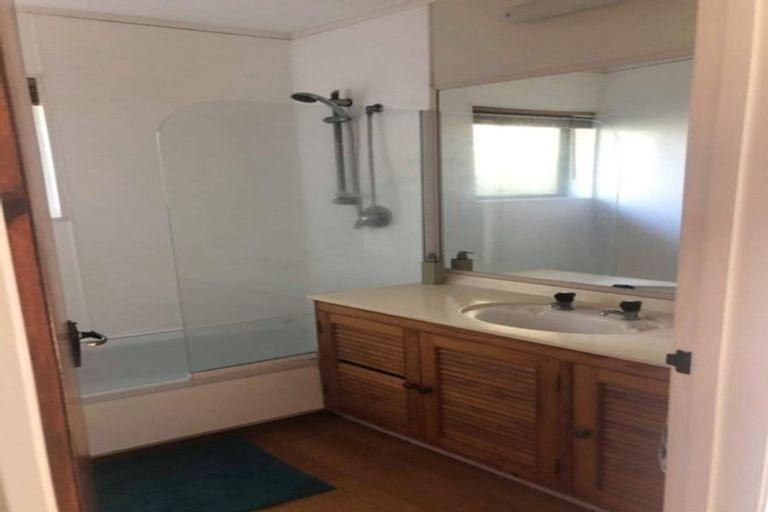 Photo of property in 21 Waitawa Place, Lynmore, Rotorua, 3010