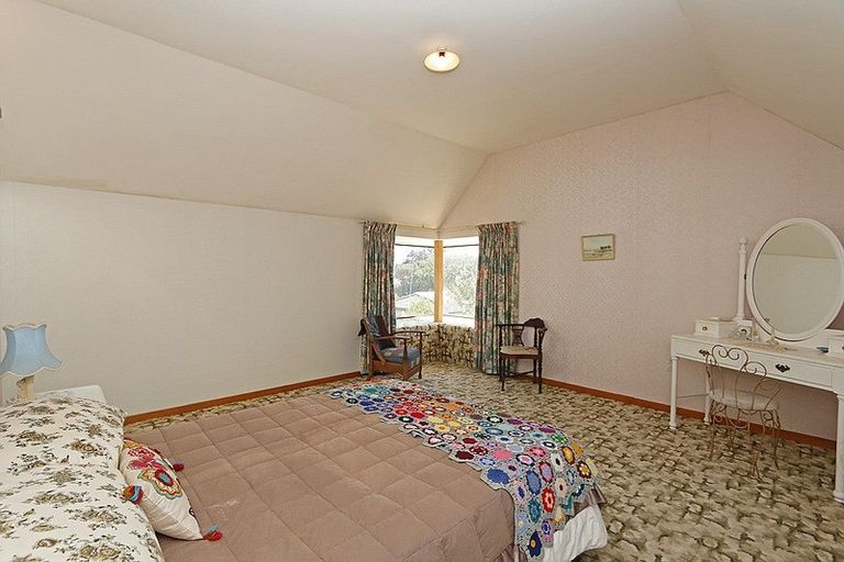 Photo of property in 6 Halse Place, Opunake, 4616