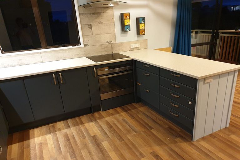 Photo of property in 1/35 St Leonards Road, Kelston, Auckland, 0602