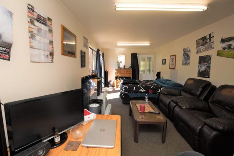 Photo of property in 155 Muhunoa East Road, Ohau, Levin, 5570