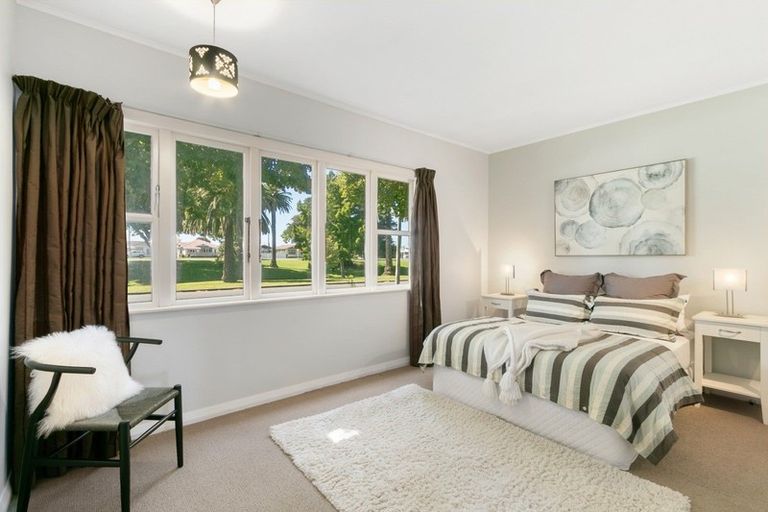 Photo of property in 44 Douglas Mclean Avenue, Marewa, Napier, 4110