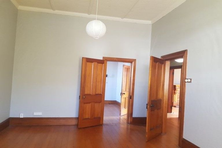 Photo of property in 46 Vivian Street, New Plymouth, 4310