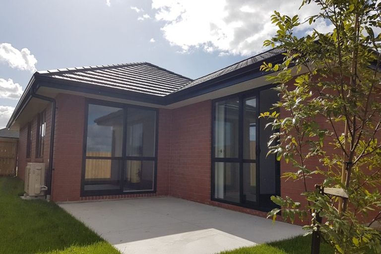 Photo of property in 3 Tawhiti Road, Pukekohe, 2120