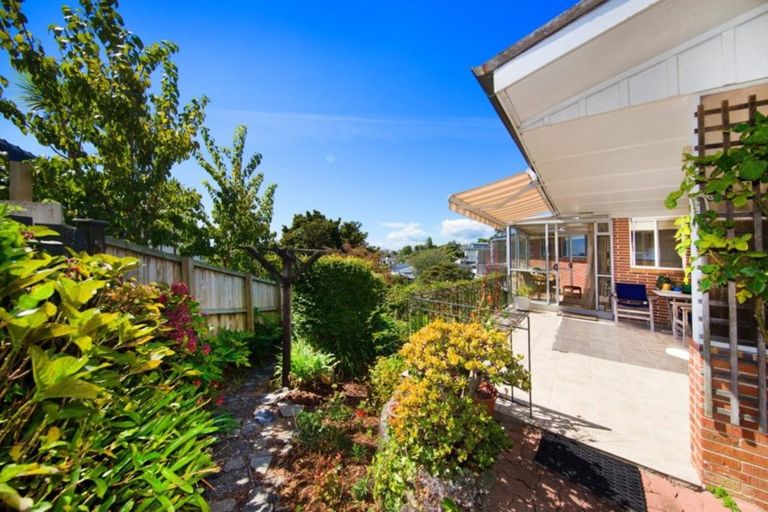 Photo of property in 5 Elizabeth Place, Mairangi Bay, Auckland, 0630