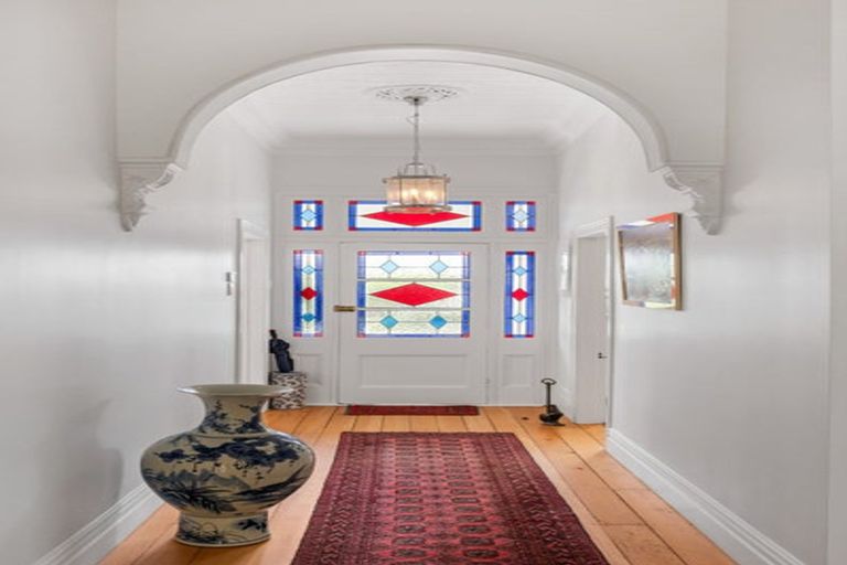 Photo of property in 58 Albert Road, Devonport, Auckland, 0624