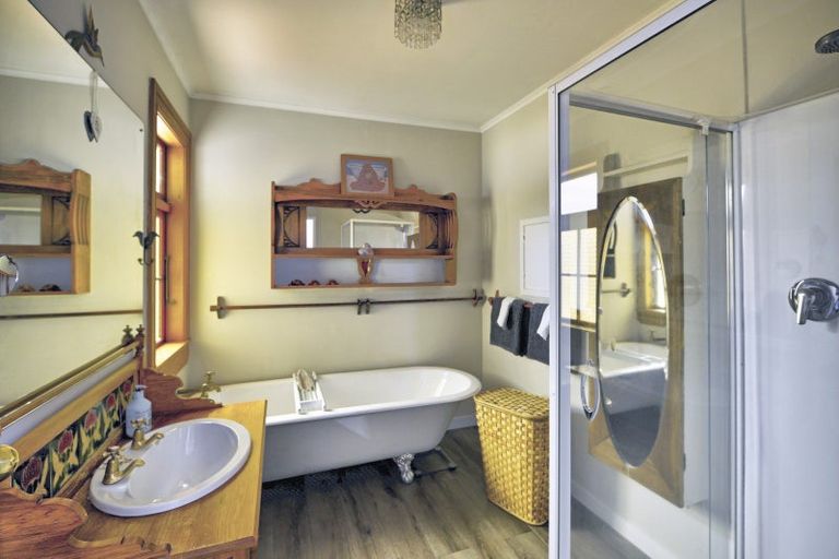 Photo of property in 188 Belvedere Road, Carterton, 5713