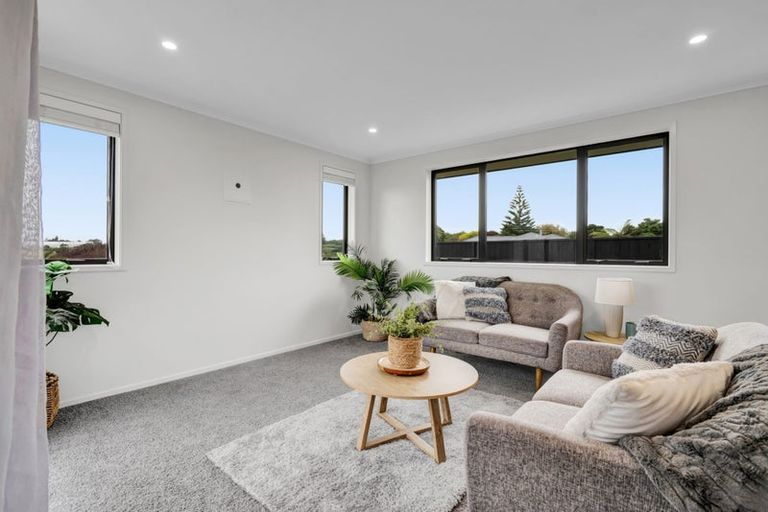 Photo of property in 20 Papawhero Drive, Bell Block, New Plymouth, 4312