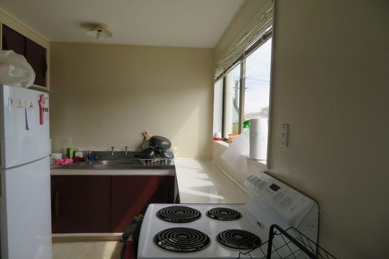 Photo of property in 1 East Grove, Alicetown, Lower Hutt, 5010