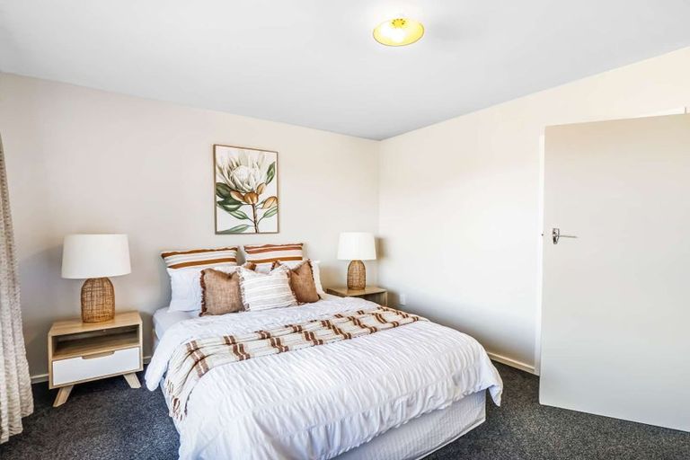 Photo of property in 19 Glenora Place, Hornby, Christchurch, 8042