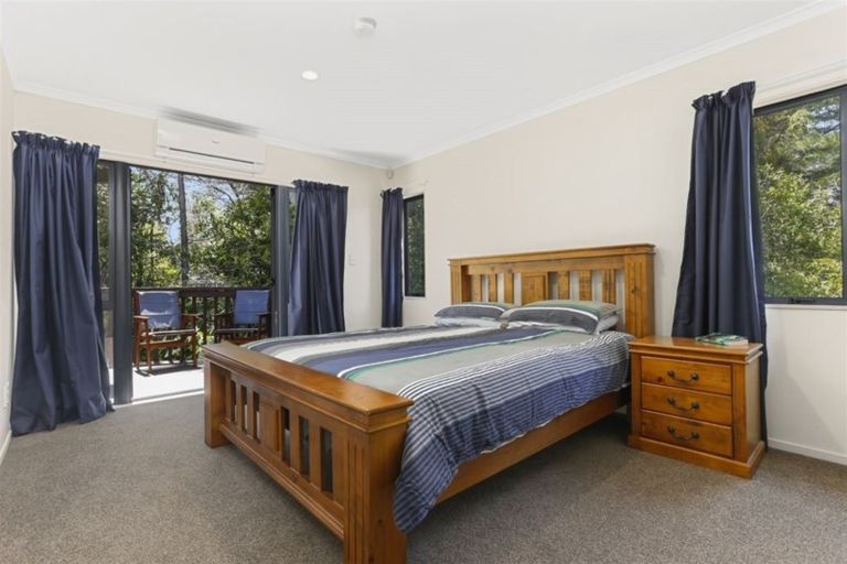 Photo of property in 4f Shaw Road, Oratia, Auckland, 0604