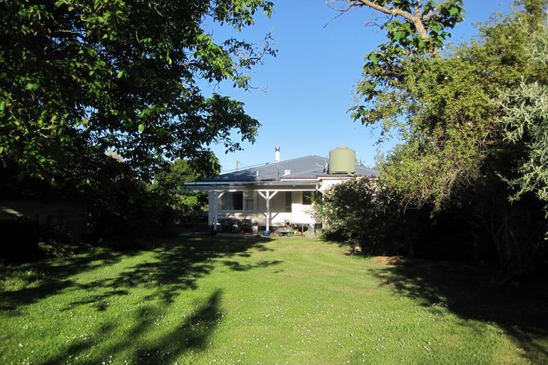 Photo of property in 101 Main North Road, Geraldine, 7930