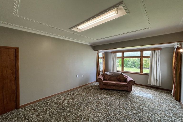 Photo of property in 31 Disraeli Street, Hawera, 4610