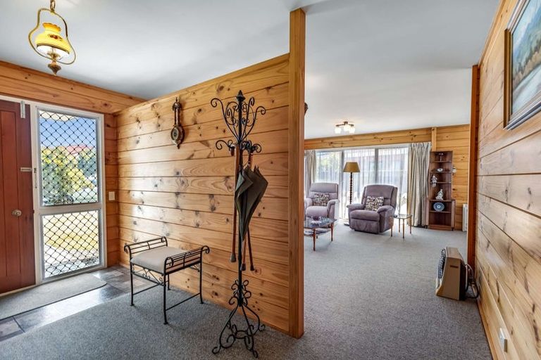 Photo of property in 6 Poutama Place, Tawhero, Whanganui, 4501