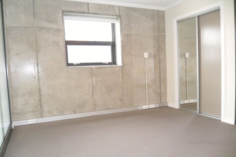 Photo of property in 111 Molesworth Street, Taita, Lower Hutt, 5011