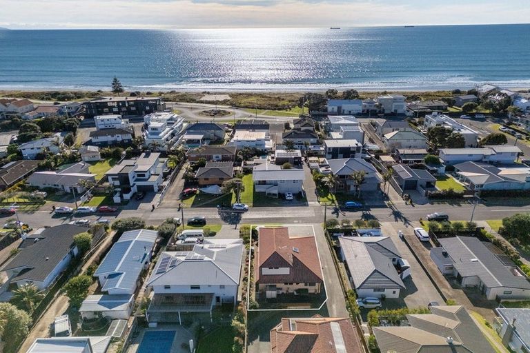 Photo of property in 22a Ulster Street, Mount Maunganui, 3116