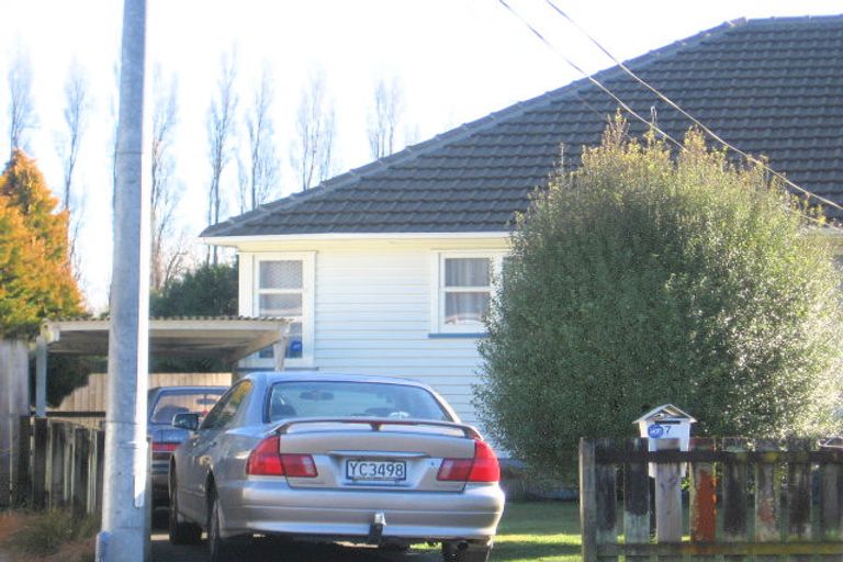 Photo of property in 7 Moule Place, Fairfield, Hamilton, 3214