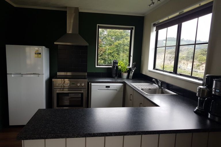 Photo of property in 2/84 Gillespies Road, Birchville, Upper Hutt, 5018