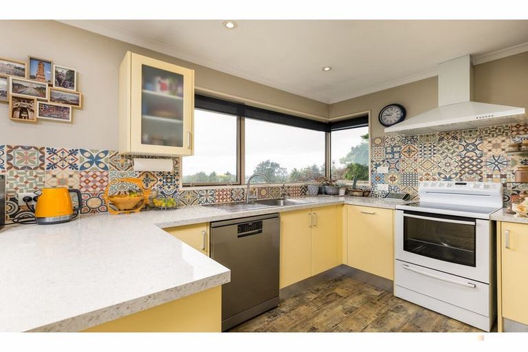 Photo of property in 151 Garlands Road, Waimate, 7979