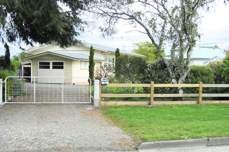 Photo of property in 56 Tahi Street, Mapua, 7005