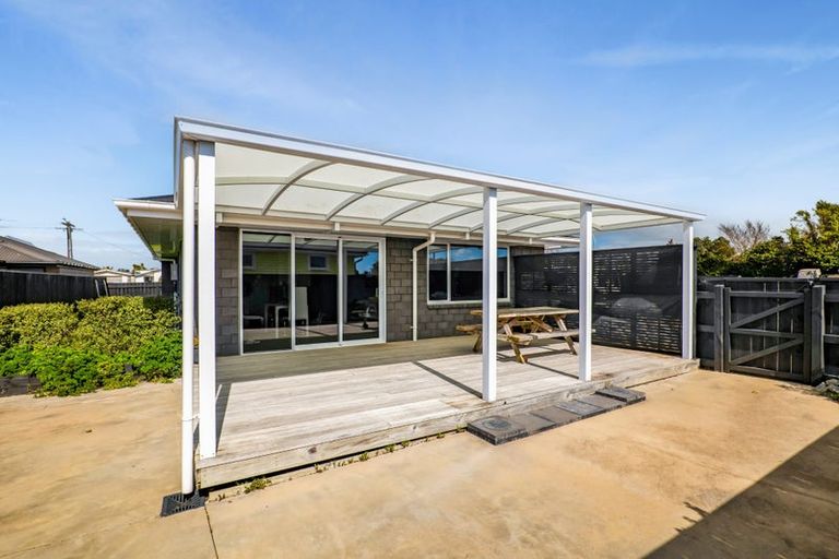 Photo of property in 110 Cracroft Street, Waitara, 4320